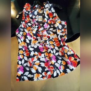 NWT- Karl Lagerfeld Ruffle Summer Sleeveless Blouse!!💜❤️🧡